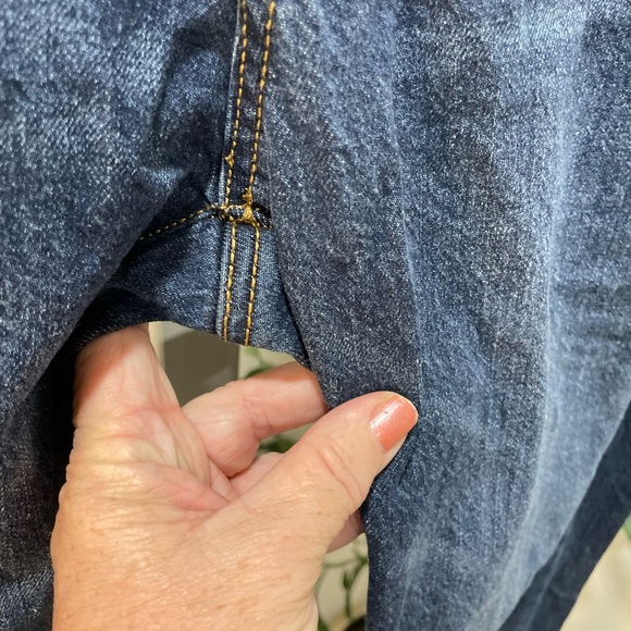 Nice pair of jeans , light distressing - Picture 7 of 7